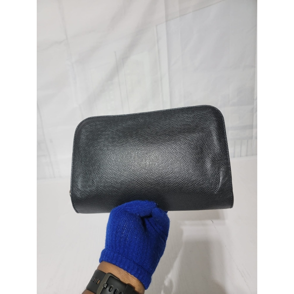 LOUIS VUITTONTaiga Baikal Pochette Ardoise - Picture 7 of 14